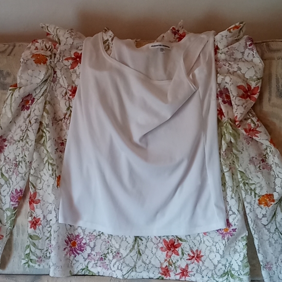 Top - Picture 4 of 5